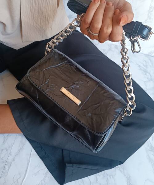 Bolso Negro con Asa Cadena Mod. 10 1006