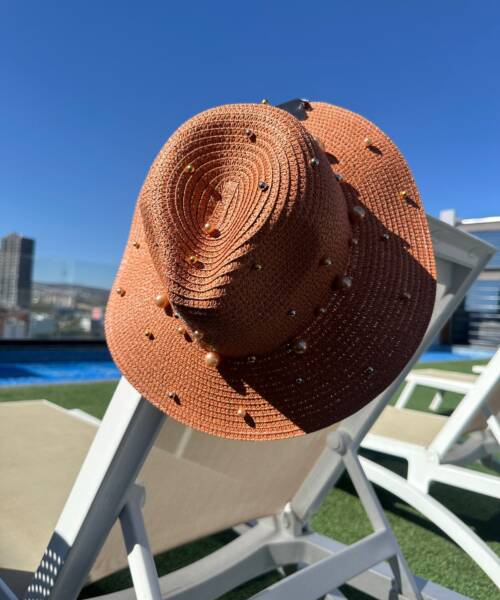 Sombrero Naranja con Perlas Mod. 10 1307