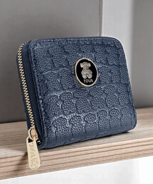 Cartera chica en Color Negro Mod. 10 9036