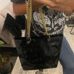 Bolsa Charol Negro con Asa Cadena Mod. 23 1038