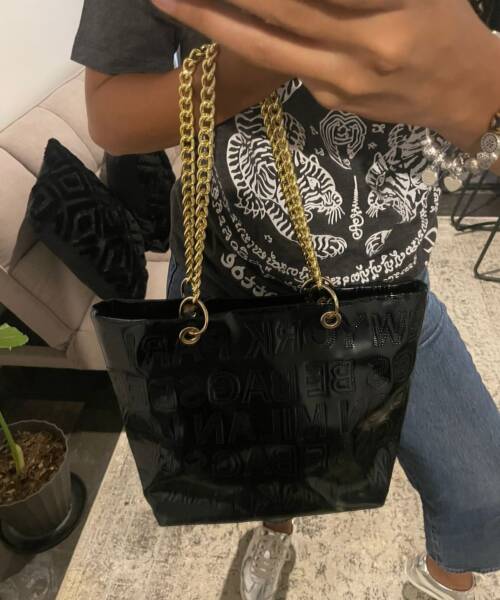 Bolsa Charol Negro con Asa Cadena Mod. 23 1038