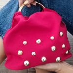 Bolsa Tela Roja con Argollas Oro Mod. 23 1101