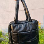 Bolso cuadrado y Acolchado Morgan Negro. 23 4010
